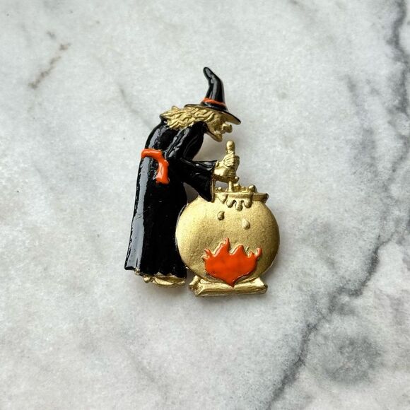 Vintage Jewelry - Vintage Witch Halloween Brooch Pin with Cauldron, gold tone, spooky season